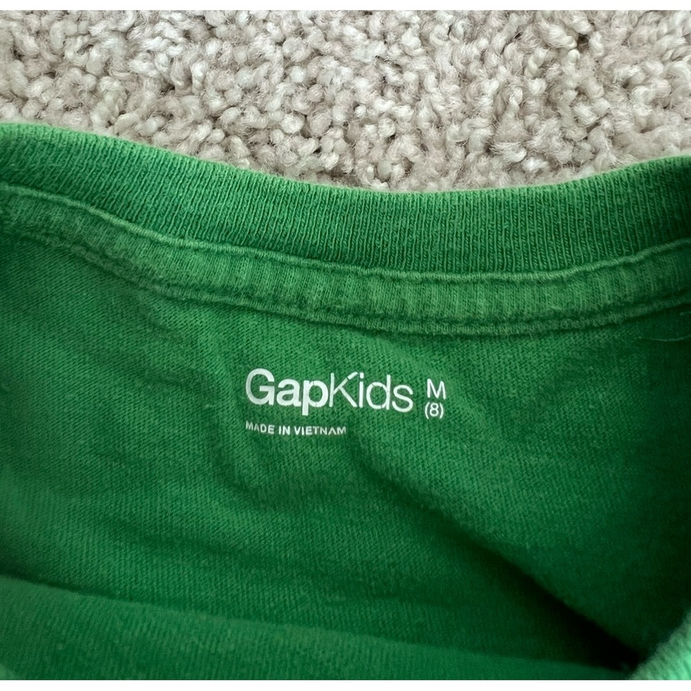 🟢GAP: Boy size M, green long sleeve t-shirt w/monster theme, preowned🟢 - Picture 2 of 9
